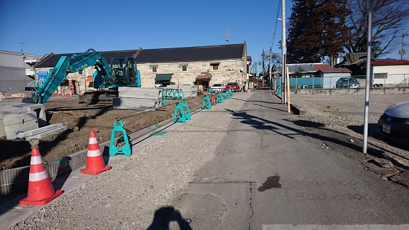 エステートタウン中田町 東側道路