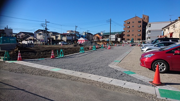 エステートタウン中田町 北側道路